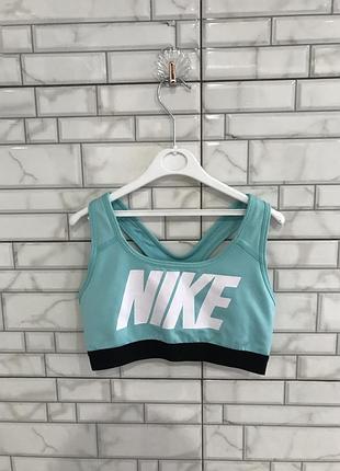 Жіночий спортивний топ nike