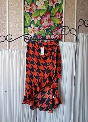 Красива юбка на запах в гусячу лапку river island.