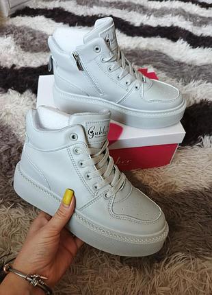 Кроссовки женские 
36, 37, 38, 39
хайтопы, осень, демисезон