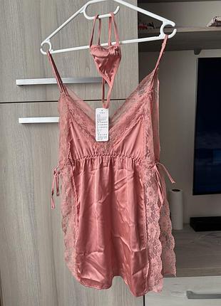 Жіночий пенюар , комплект