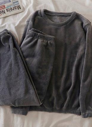 Жіноча сіра тепла махрова піжама двійка