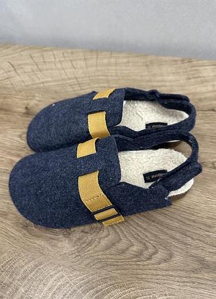 Тепла дитячі капці фірми mayoral  розмір 31