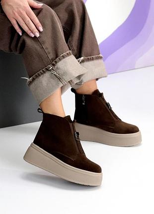 Женские зимние ботинки на платформе корректирующие натуральная замша, замневые ботинки на меху 25546