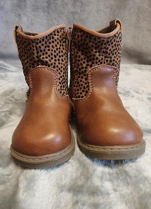 Чобітки шкіряні демісезонні 20 розмір.