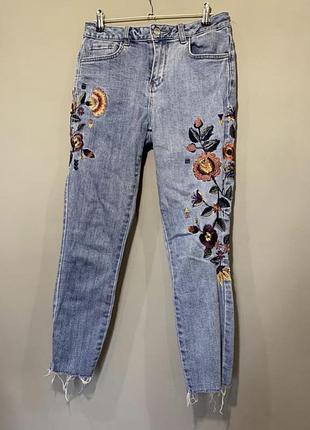 Джинси скіні