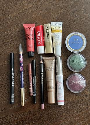 Румяна, олівці для очей, бальзам для губ, помада, консилер