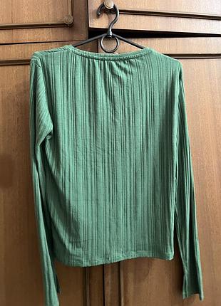 Жіночий лонгслів зеленого кольору