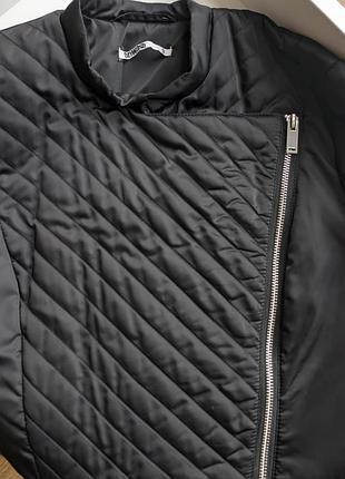 Черная косуха стеганая куртка демисезон