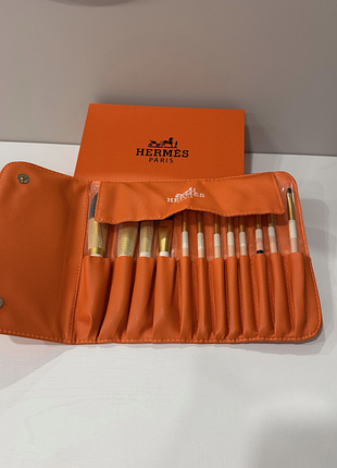 Набор кисточек для макияжа в стиле диор