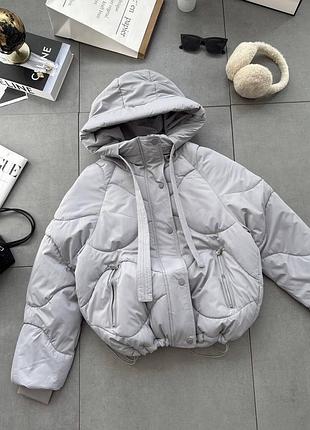 Куртка жіноча