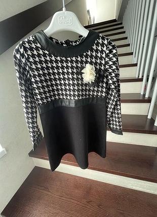 Сукня розмір 5-6 рочків