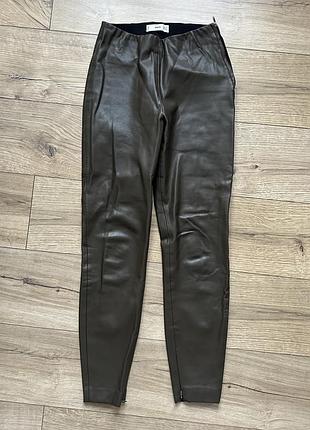 Шкіряні жіночі брюки