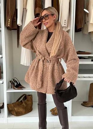 Пальто жіноче