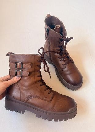 Стильні демі чоботи р. 38