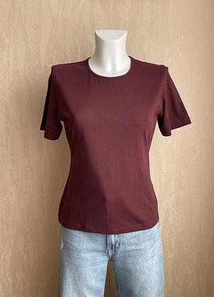 Hugo boss, футболка кольору бургунді