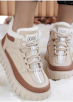 Жіночі зимові ботильони