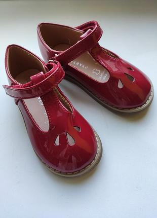 Туфельки красные лаковые reserved 22/23