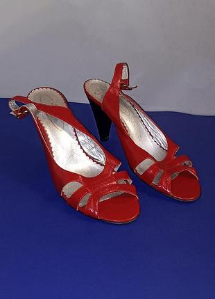 Босоножки женские avis красные на каблуке р 37