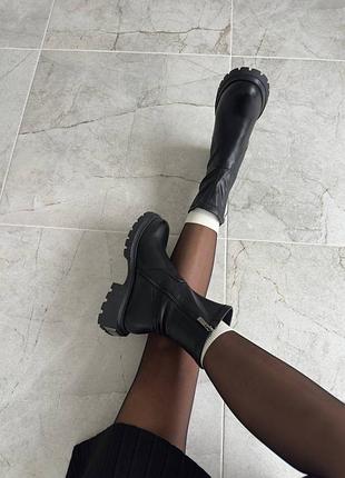 Черевики ботінки чоботи