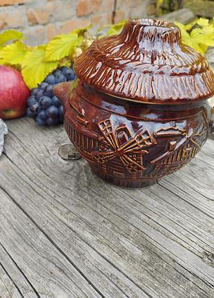 Керамический горшок, глечик, горщик, горшочек для запекания дом с мельницей 600 мл