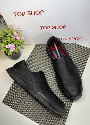 Оригінальні кросівки шкіряні слипони без шнурівки skechers