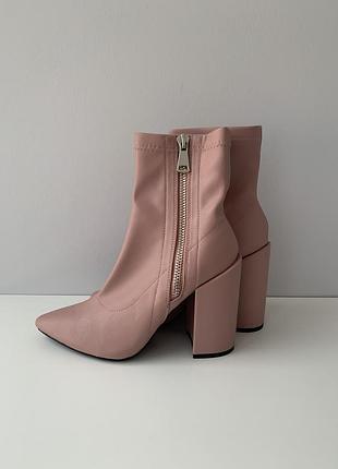 Новые сапоги на каблуке public desire на осень 39 размер в коробке