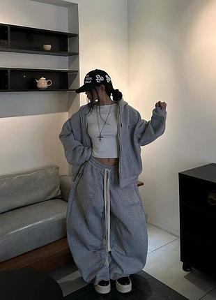 Жіночий повсякденний спортивний костюм оверсайз двійка штани та кофта на змійці з капюшоном тканина тринитка на флісі теплий