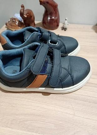 Кроссовки детские 6