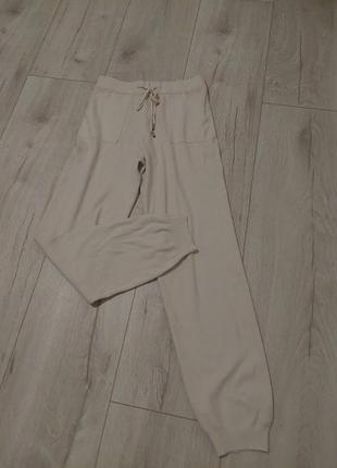 Штаны итальялия. в нежном цвете с карманами низ манжет высокая посадка на шнуровках, качество премиум