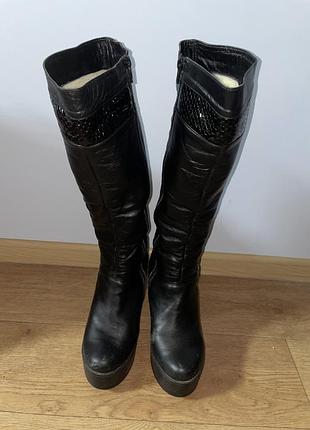 Жіночі стильні чобітки р40