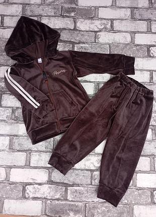 Спорт костюм