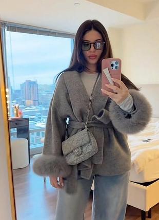 4 кольори пальто з кашеміру рукава натуральне хутро мех - молочне чорне біле сіре беж мокко