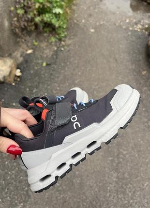 Дитячі водонепроникні кросівки on cloud