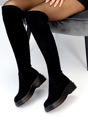 Люксові чорні ботфорти замшеві на тракторній підошві