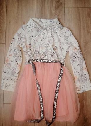 Платье на девочку 5-6 лет в розовом цвете