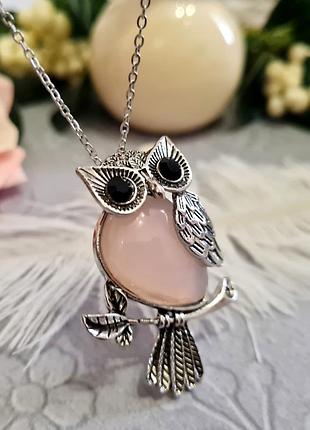 💗🦉 кулон на ланцюжку/ шнурку "сова на гілці" натуральний рожевий кварц