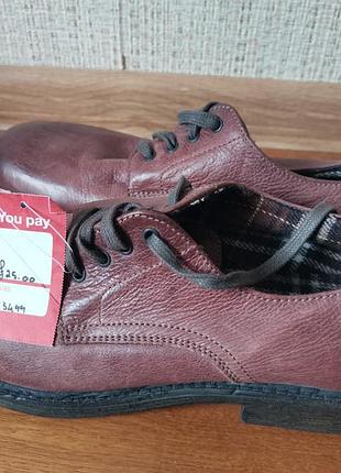 Продам очень качественные мужские кожаные ботинки 43 размера