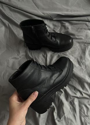 Шкіряні осінні черевики