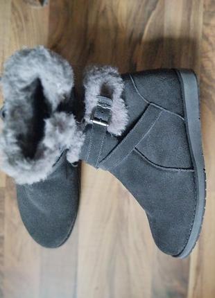 Замшевые женские ботинки