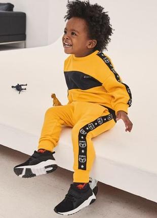 Костюм next по бирке 4-5лет