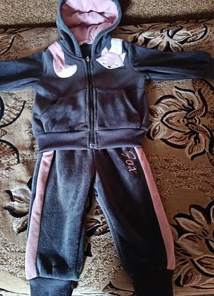 Велюровый костюм на девочку