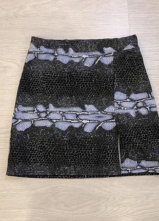 Міні спідниця в принт зміі