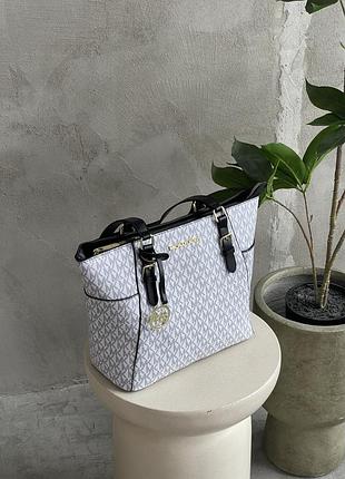 Сумка charlotte top zip tote shoulder bag🥹