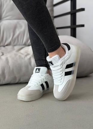 🖍жіночі кросівки.