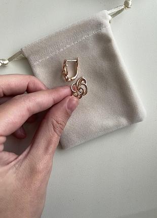 Гарні сережки