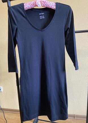 Чорна сукня-футболка esmara