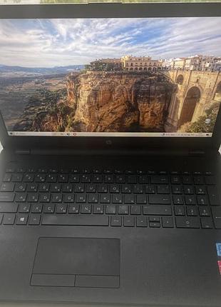 Продам ноутбук (hp) в хорошем состоянии. комплектующие не менялись, покупал ноутбук для дистанционной учёбы, батарею держит долго, в комплекте зарядка