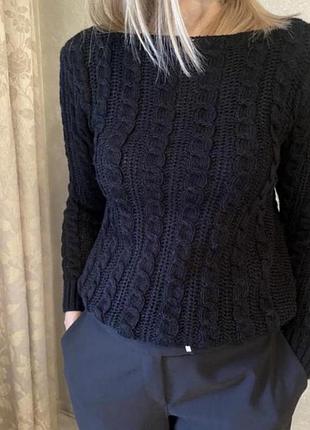 Светр в’язаний жіночий