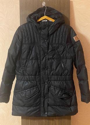 Тепла куртка  reebok