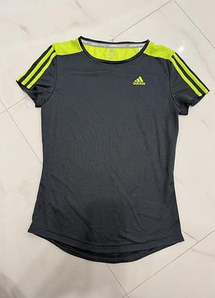 Футболка adidas жіноча